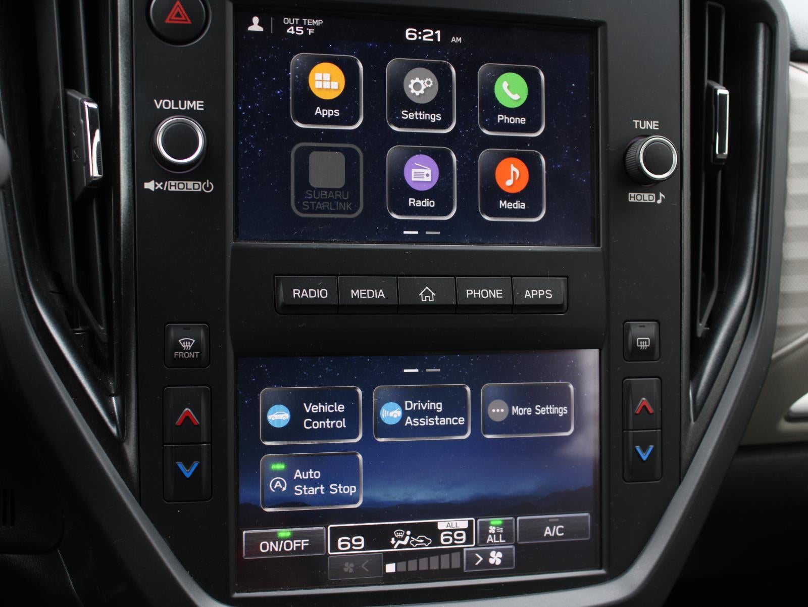 2025 Subaru Forester Base