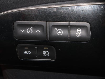 2020 Toyota Prius XLE
