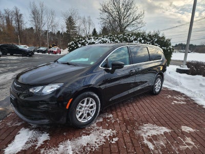 2023 Chrysler Pacifica Touring