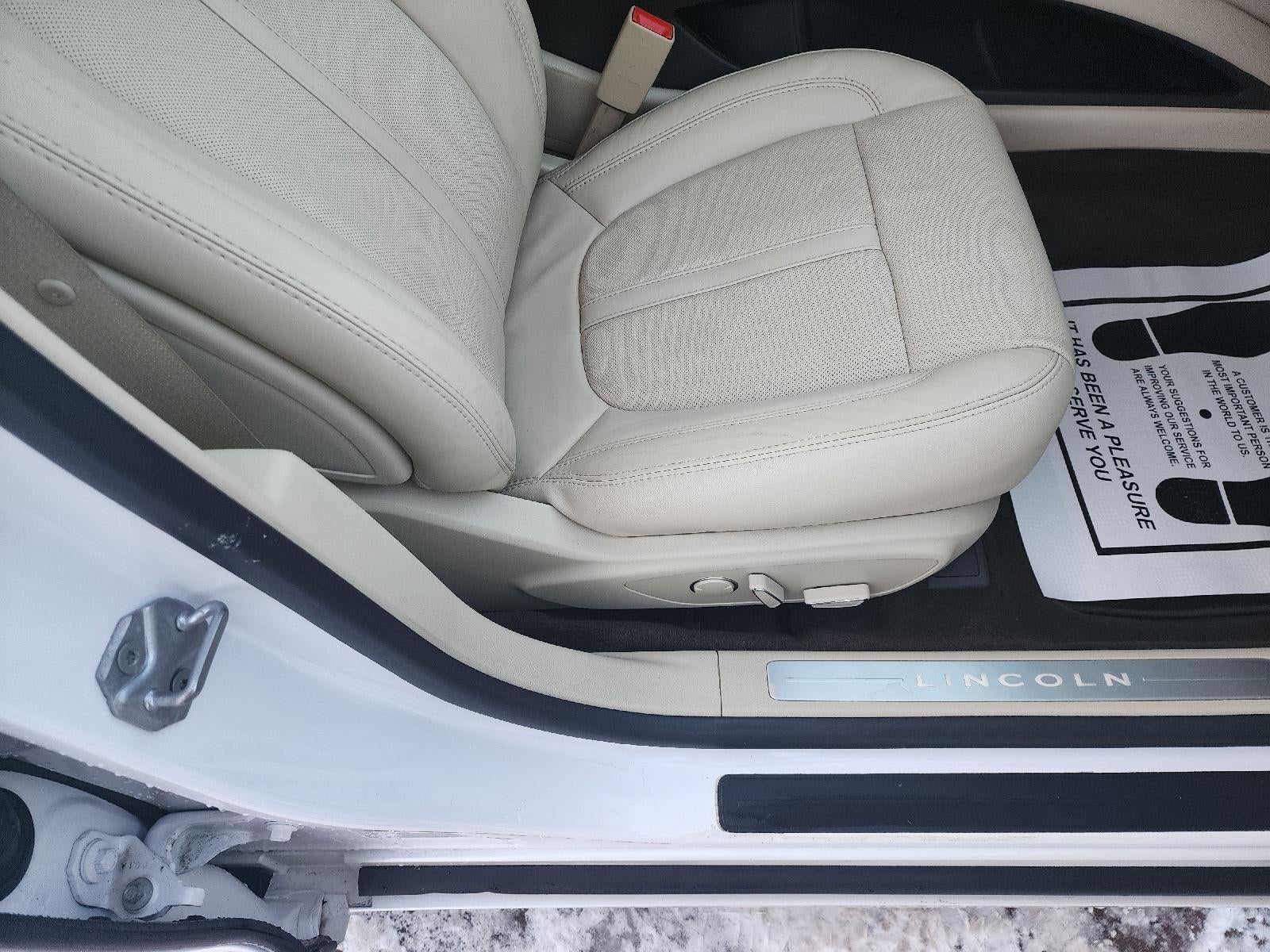 2014 Lincoln MKZ 4dr Sdn FWD