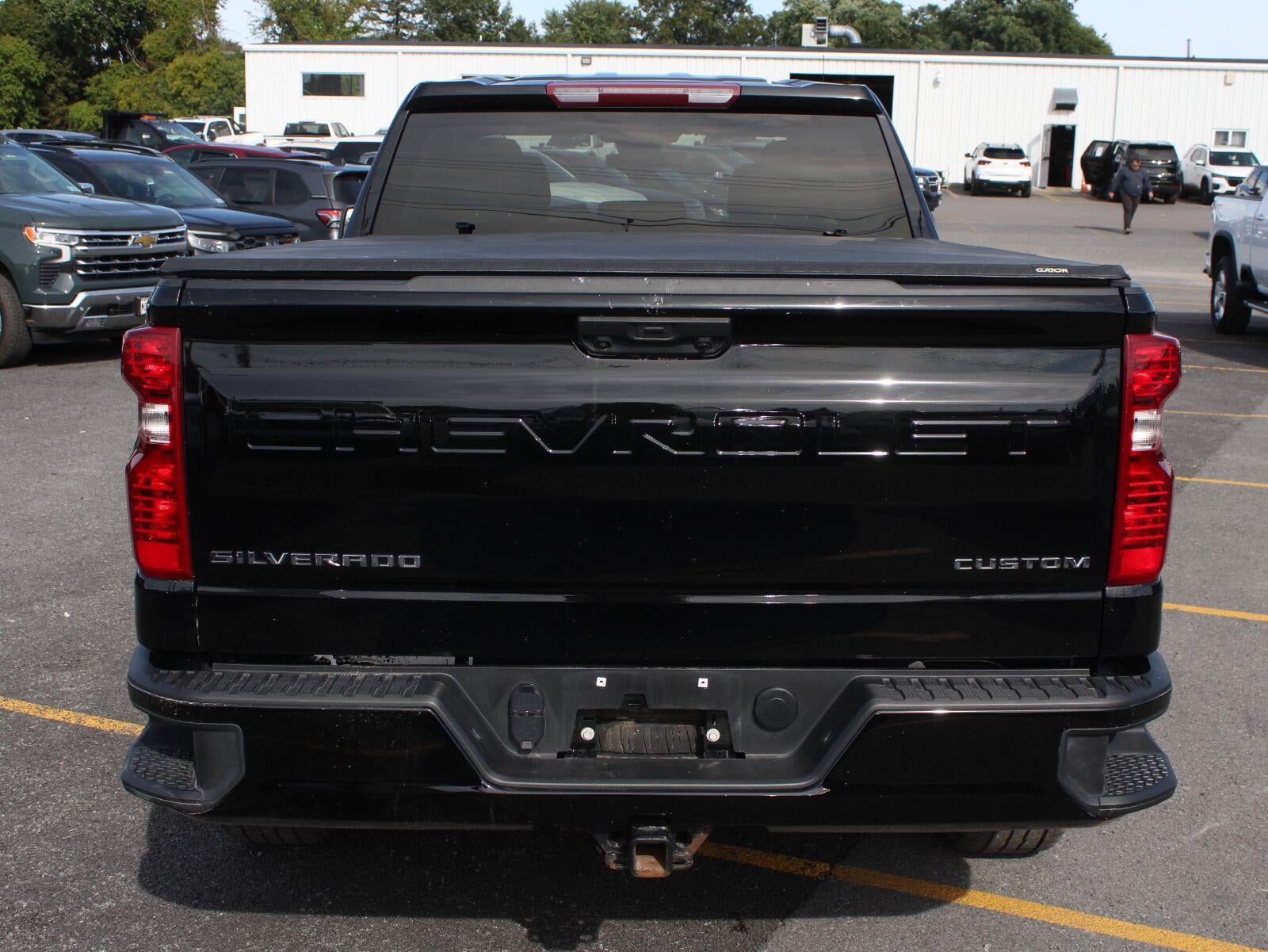 2025 Chevrolet Silverado 1500 Custom