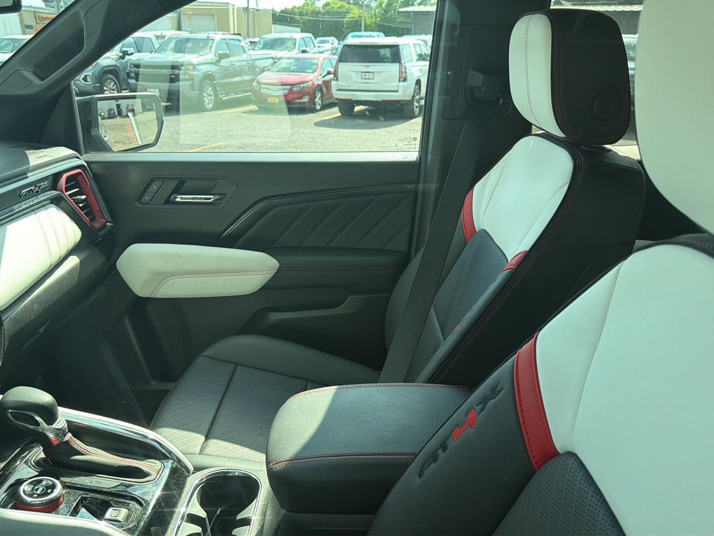 2023 GMC Canyon AT4X