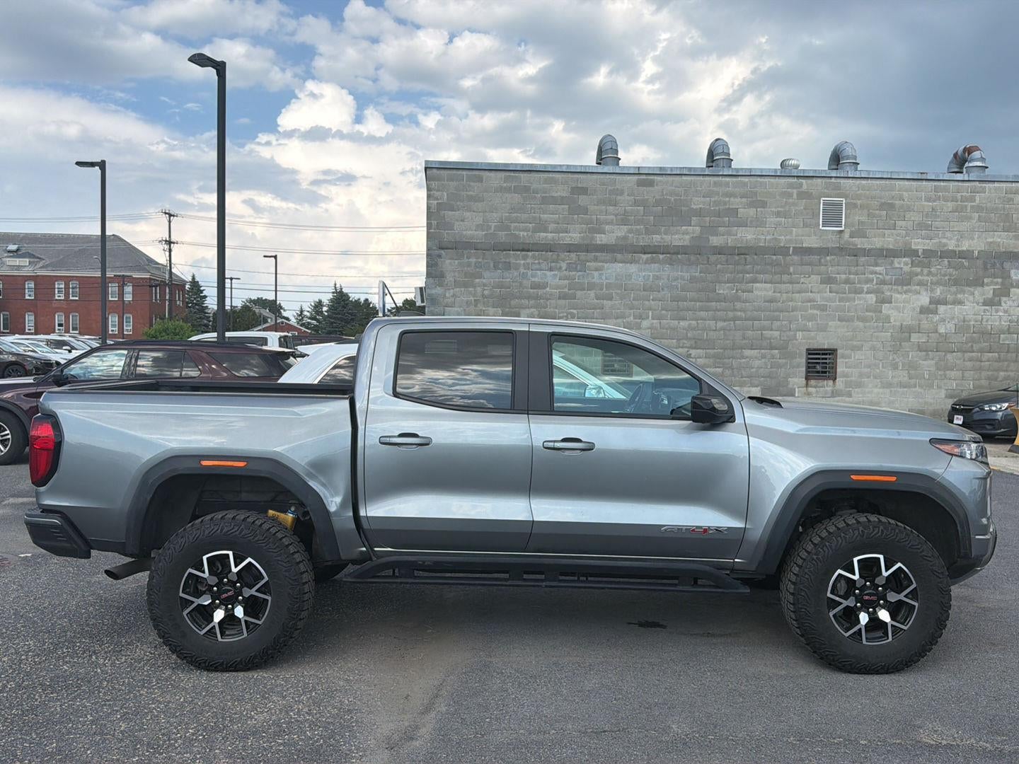 2023 GMC Canyon AT4X