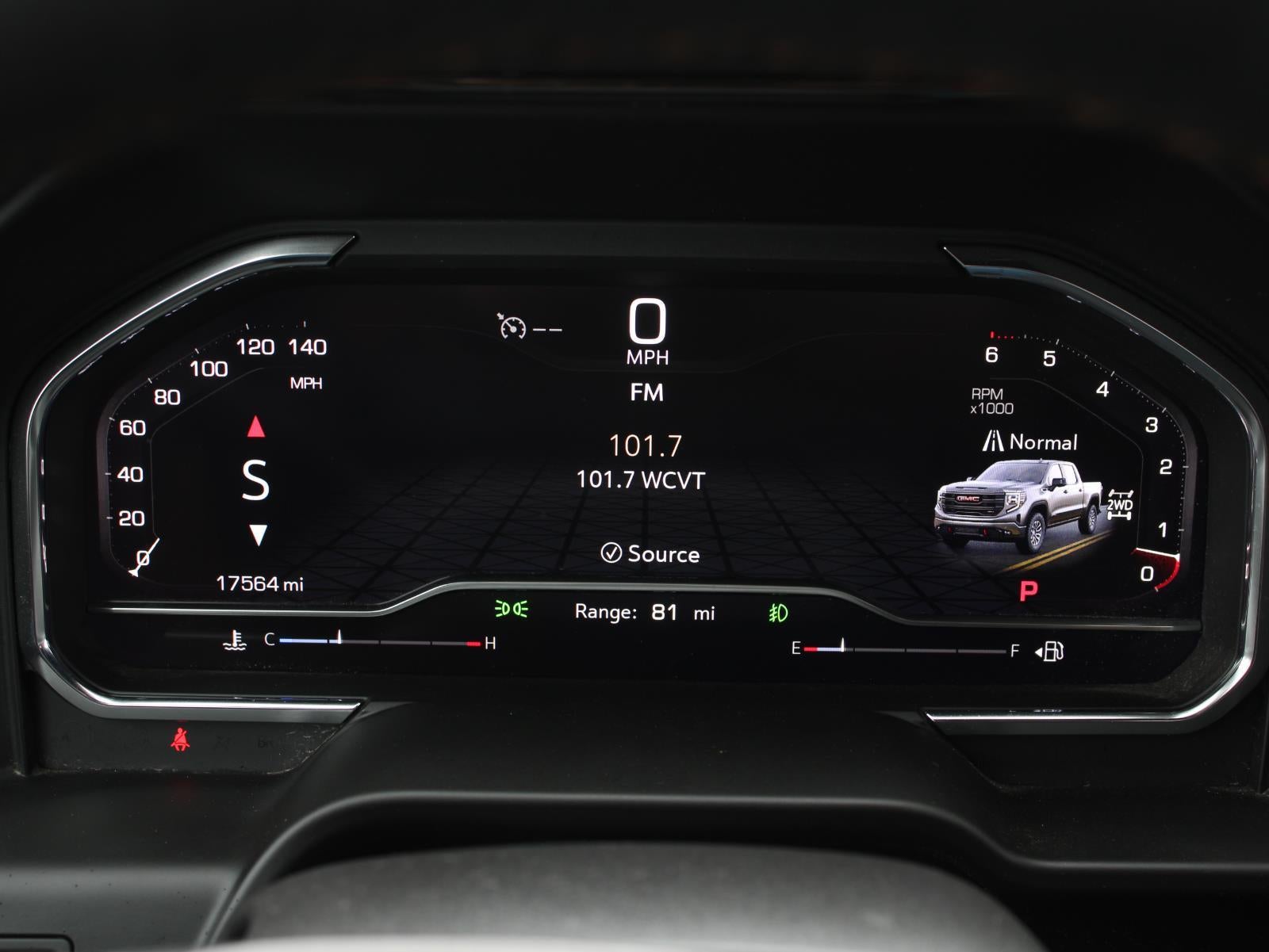 2025 GMC Sierra 1500 AT4