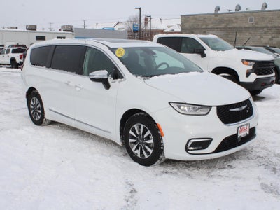 2023 Chrysler Pacifica Hybrid Limited