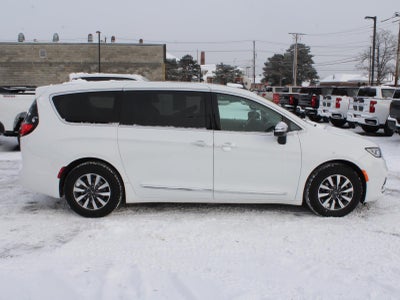 2023 Chrysler Pacifica Hybrid Limited