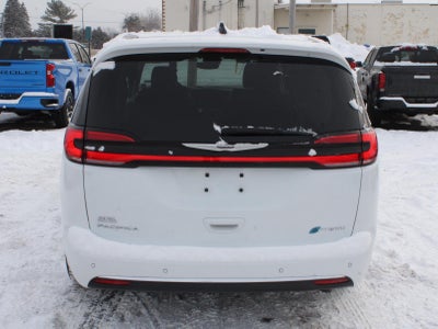 2023 Chrysler Pacifica Hybrid Limited