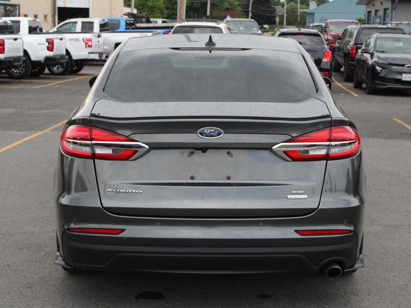 2020 Ford Fusion SE