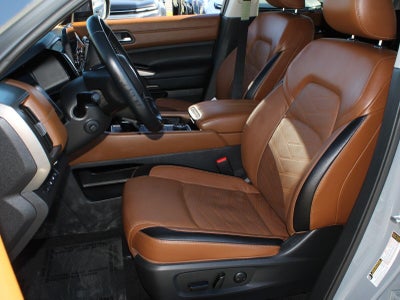 2025 Nissan Pathfinder Platinum