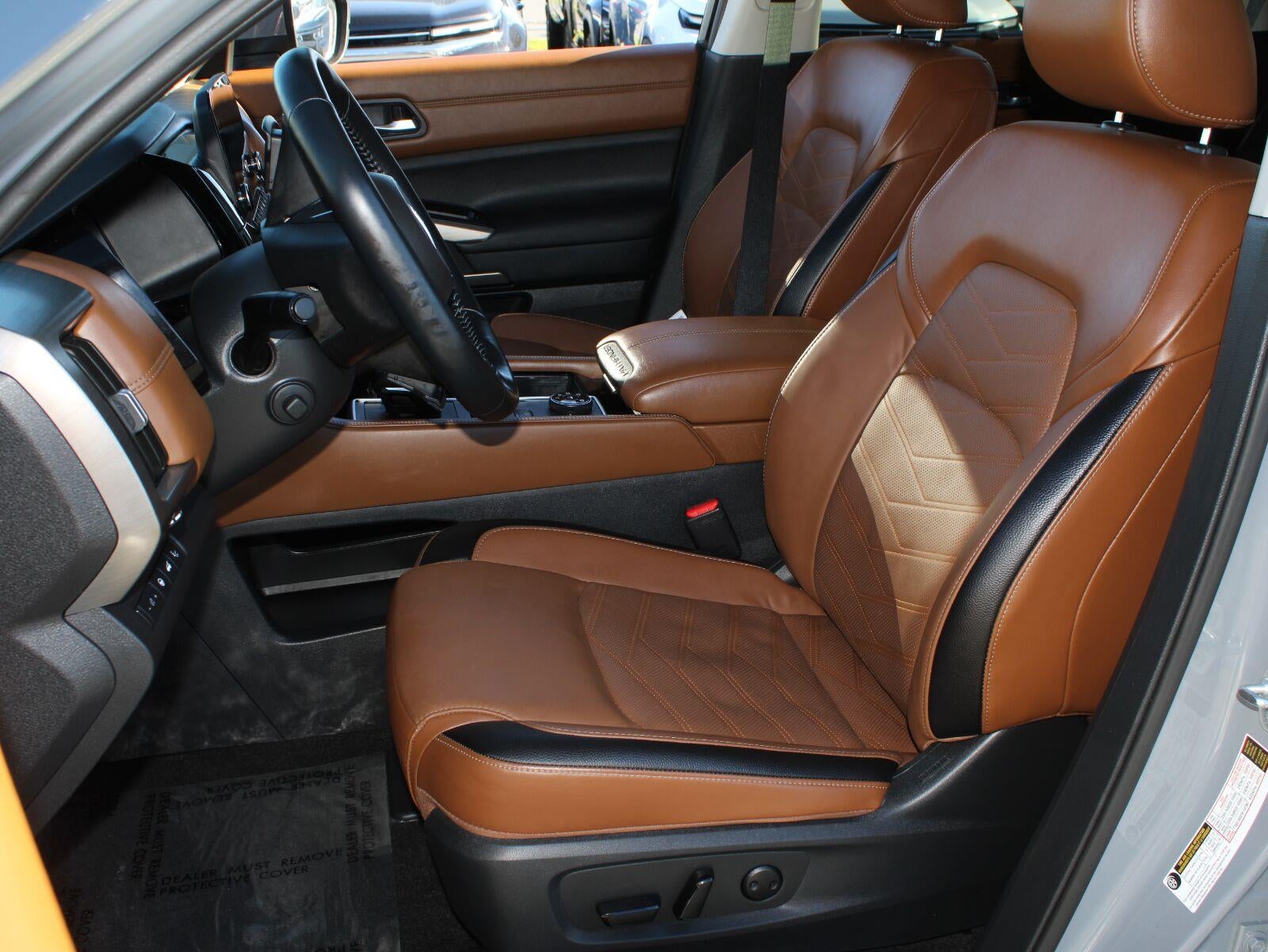 2025 Nissan Pathfinder Platinum