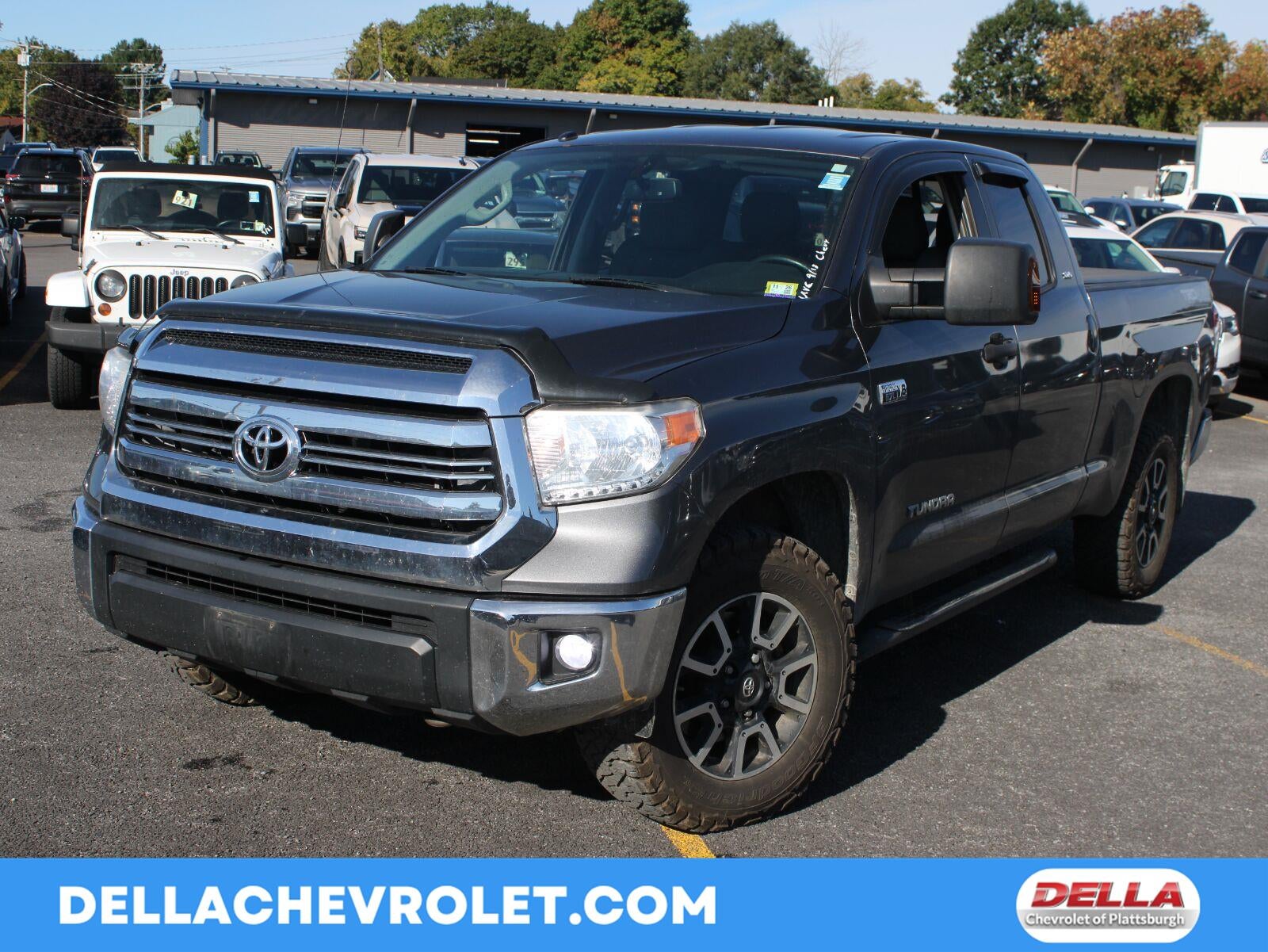 2017 Toyota Tundra SR5 5.7L V8