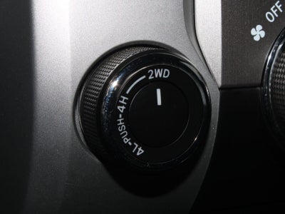 2017 Toyota Tundra SR5 5.7L V8