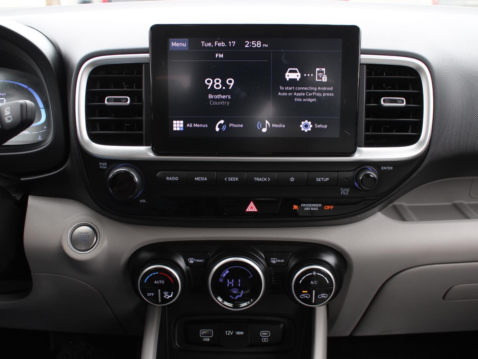 2024 Hyundai Venue SEL